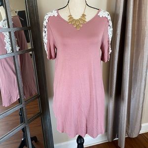 Plum shirt with lace